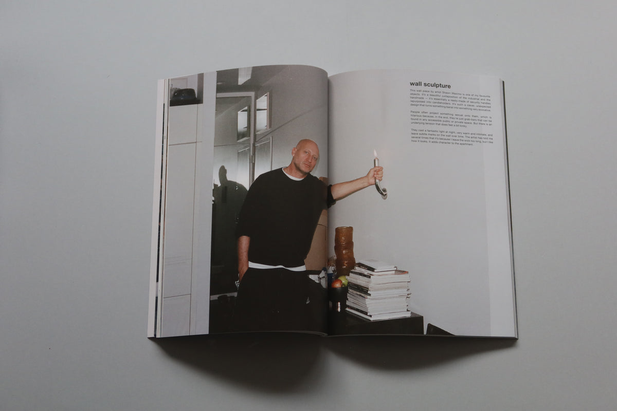 3 objects magazine