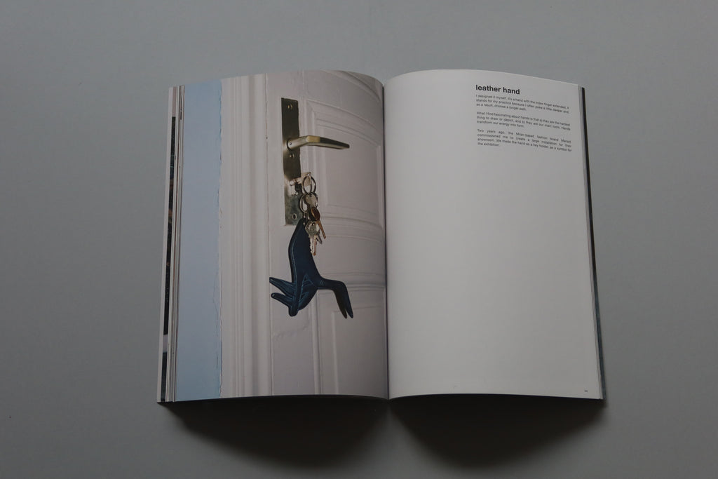 3 objects magazine