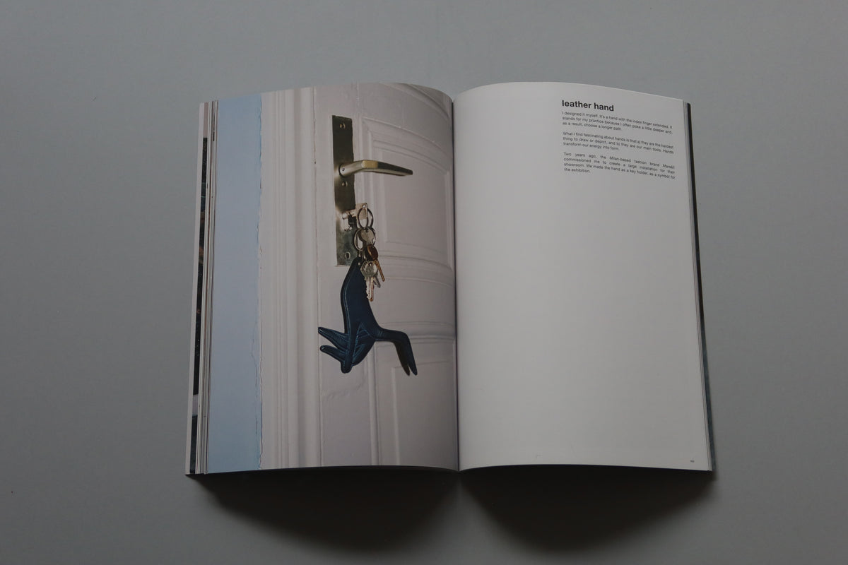 3 objects magazine